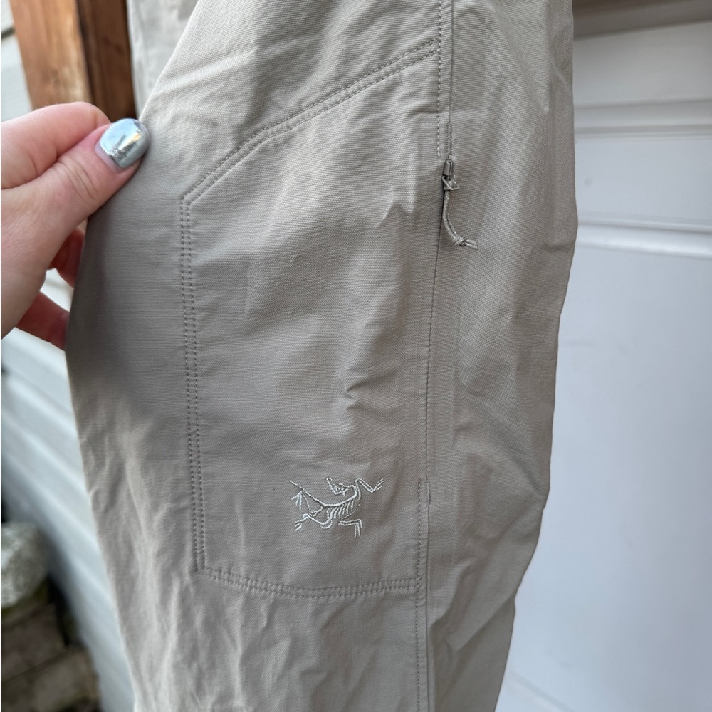 Arc’teryx Casual Pants Women’s Size 14 Beige - Picture 5 of 5